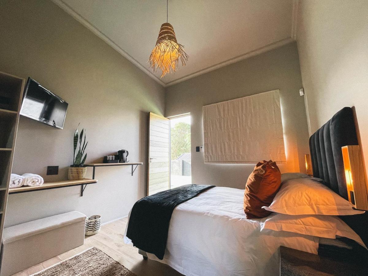 Le Bezz Guesthouse Баллито Экстерьер фото